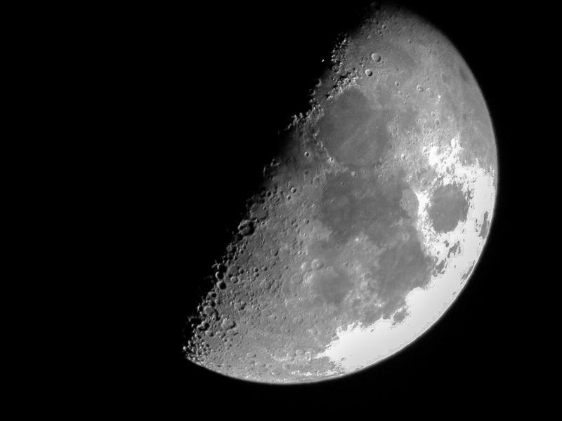 Mond im Ganzen